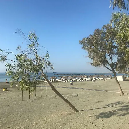 Hawaii Suntan Limassol